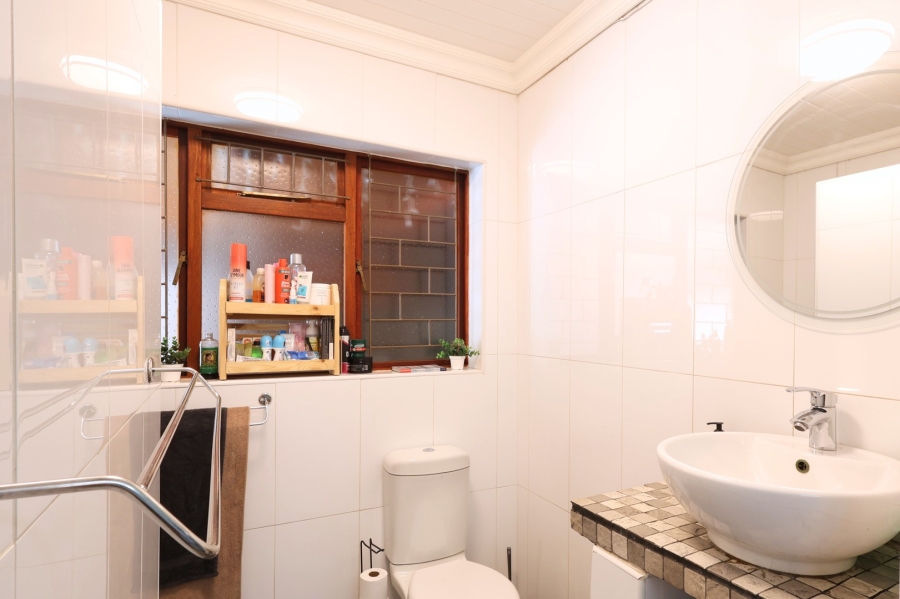 3 Bedroom Property for Sale in Uitsig Western Cape